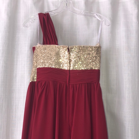 Gorgeous Bridesmaid/Prom Dress - Picture 3 of 7